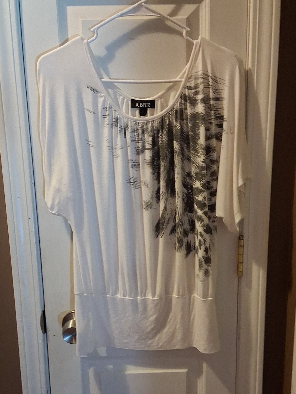 A. Byer White Short-Sleeve Top with Black Feather Print